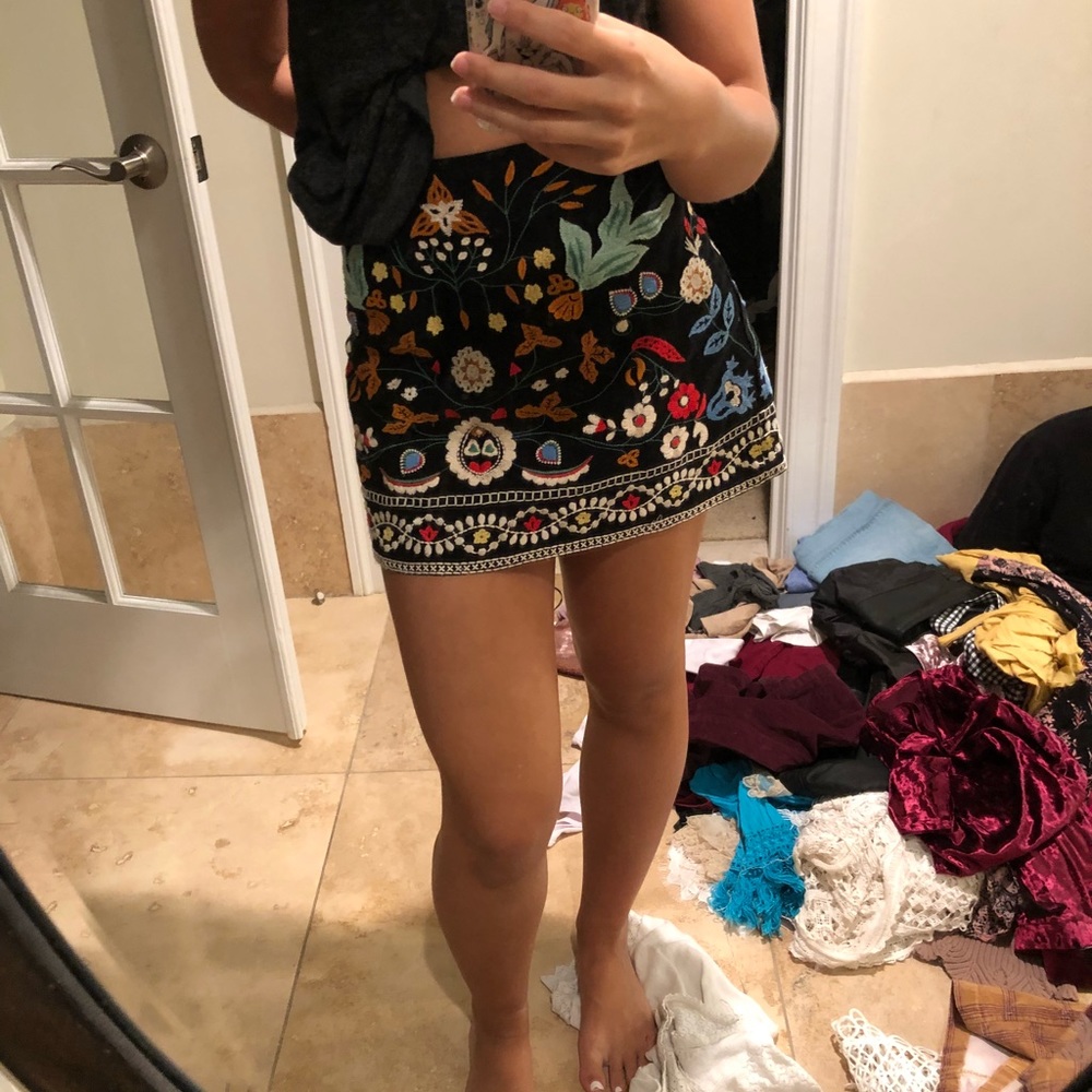 GORGEOUS Zara skirt bought in Madrid